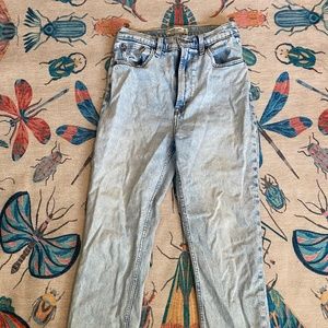 A&F 90s Straight Leg Jeans